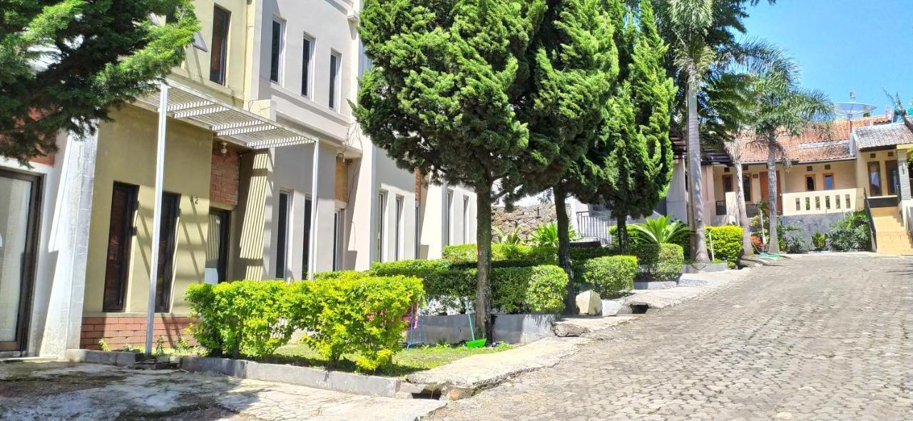 Villa Beverly Lembang Dış mekan fotoğraf