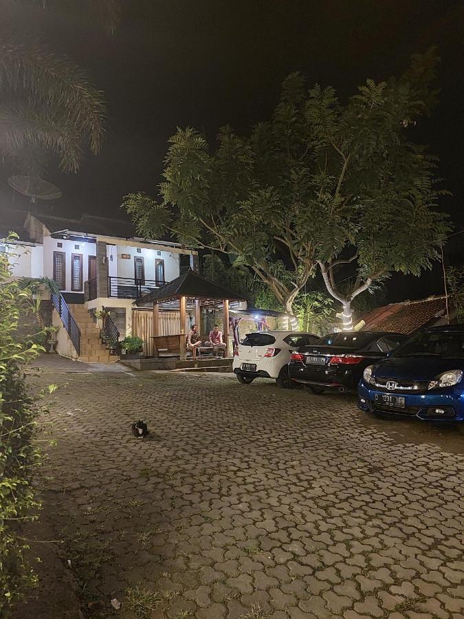 Villa Beverly Lembang Dış mekan fotoğraf